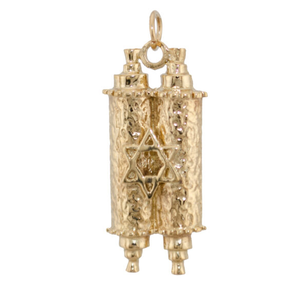 Gold-Torah-Scroll-with-Star-Of-David-Pendant-RL129