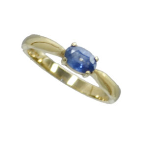 Solitaire Oval Sapphire Ring